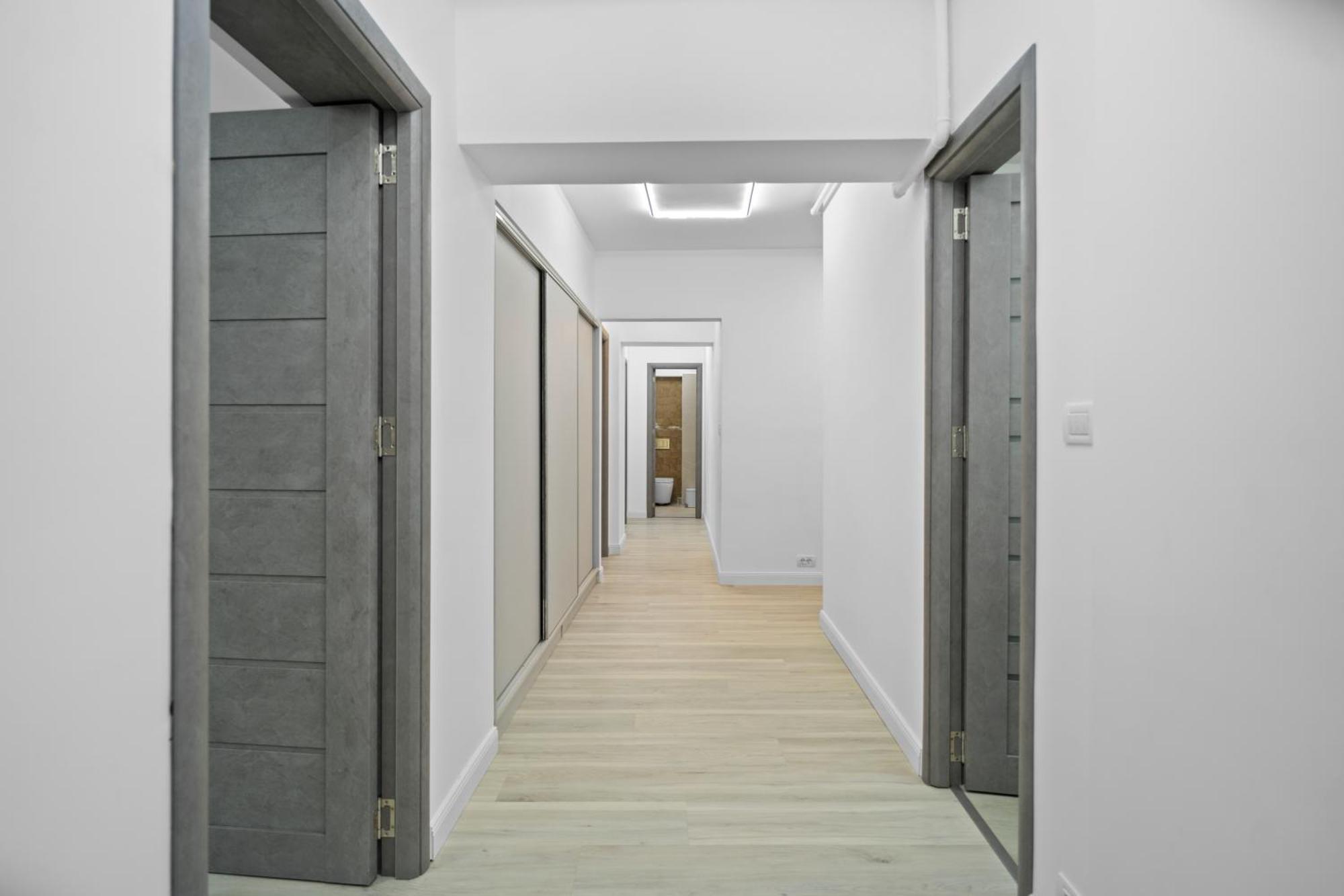 Luxurious With Balcony - Bibescu Ultra 布加勒斯特