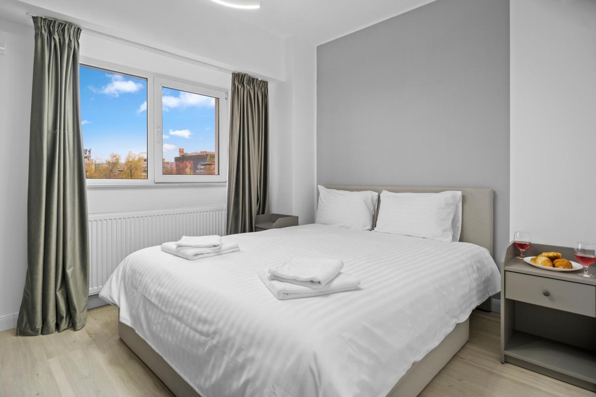Luxurious With Balcony - Bibescu Ultra